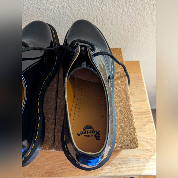 DOC MARTENS 1461 PATENT LEATHER OXFORDS - BLACK - NWOB - Picture 8 of 11